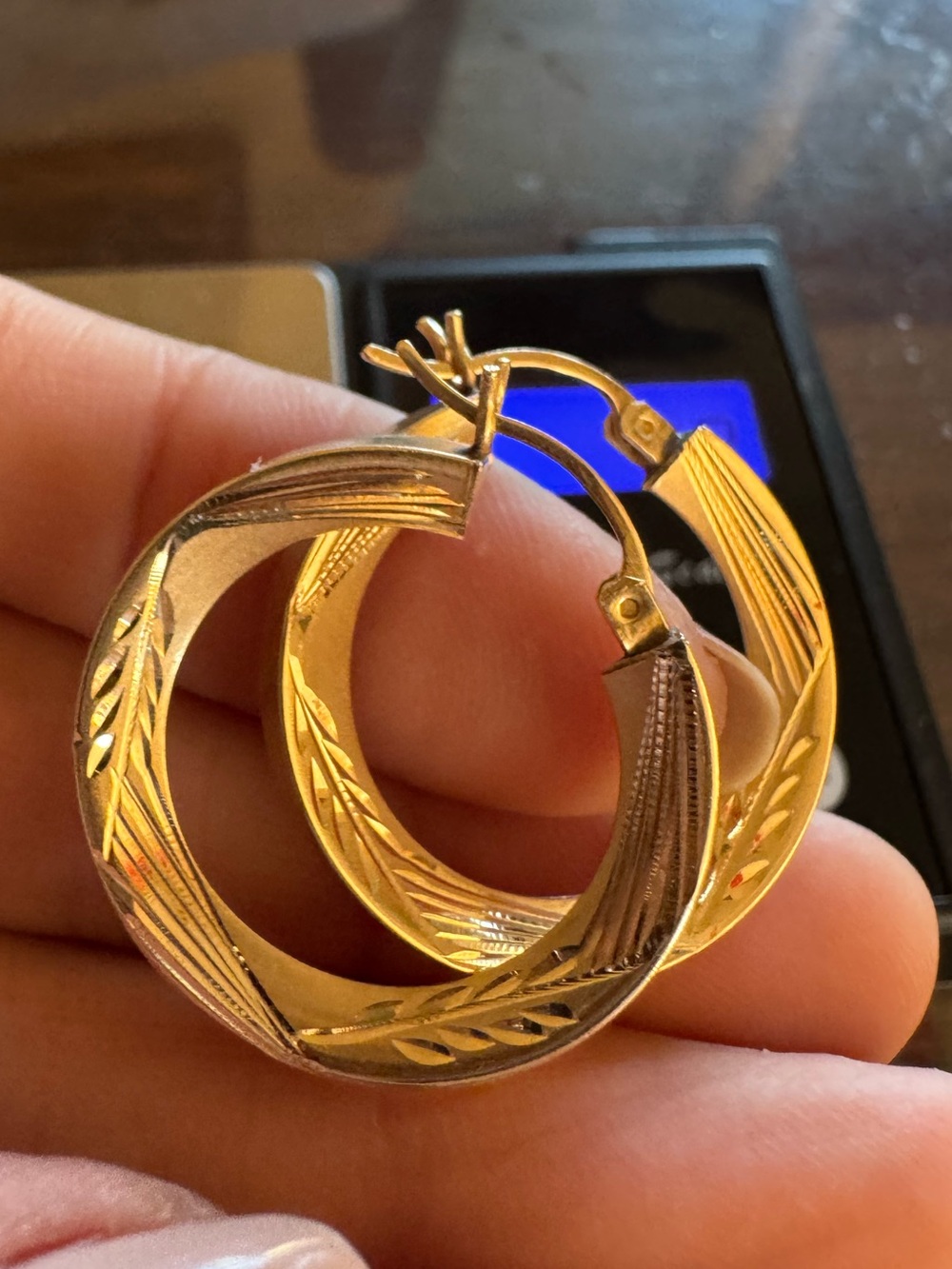 Vintage 14K Gold Hoop Earrings Etched Textured Hoops 2.7g